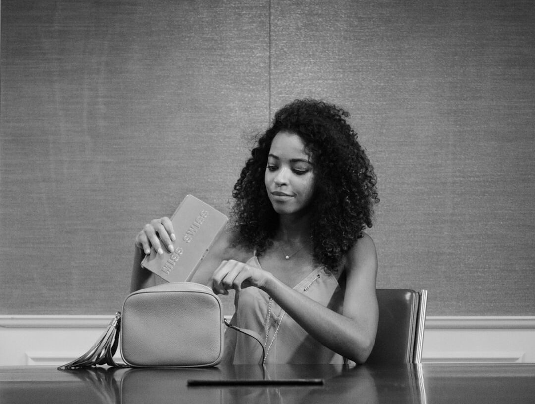 Bílá kabelka k čemu: Stylový doplněk pro každou příležitost